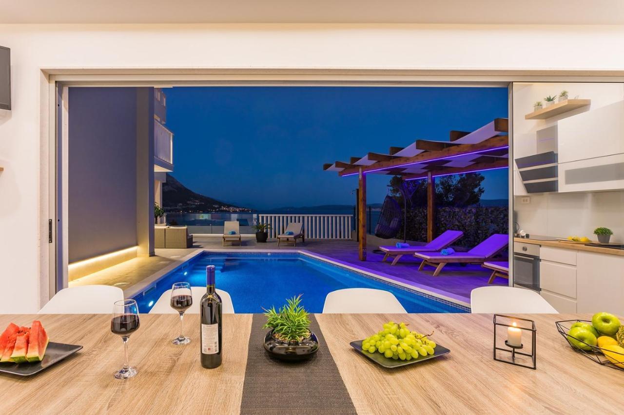 Villa Matan - Only 200M From The Sandy Beaches, Private 28M2 Pool Омиш Экстерьер фото