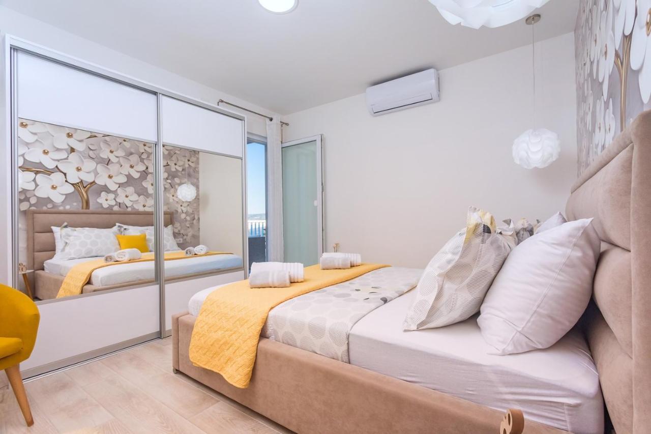 Villa Matan - Only 200M From The Sandy Beaches, Private 28M2 Pool Омиш Номер фото